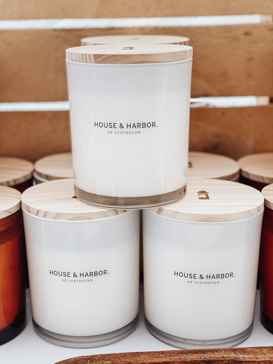 Signature Candle Collection Bundle of 8 House & Harbor